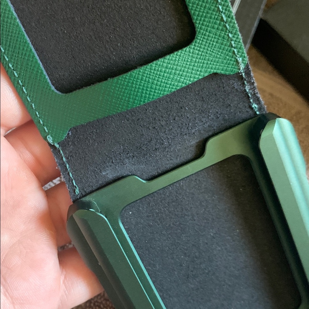Muradin EDC Wallet Tactical Bifold EDC Metal RFID Blocking in Saffiano Green - Picture 13 of 14